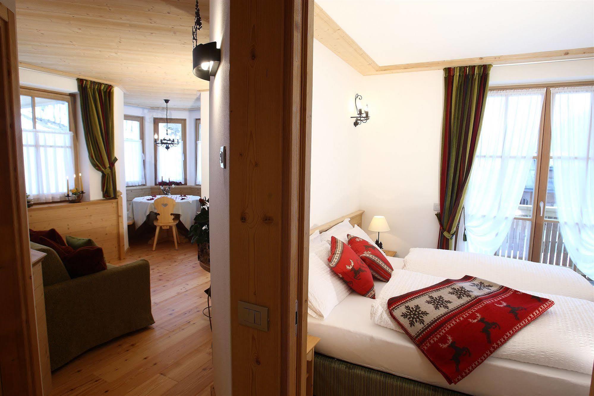 Apartments Sol E Nef Rocca Pietore Luaran gambar